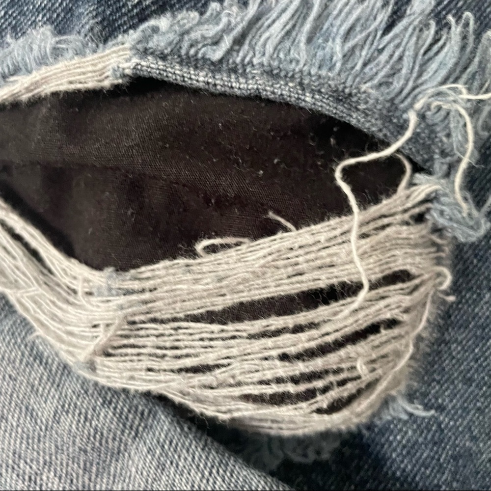 One Teaspoon Bandits Distressed Denim Shorts - Picture 5 of 7
